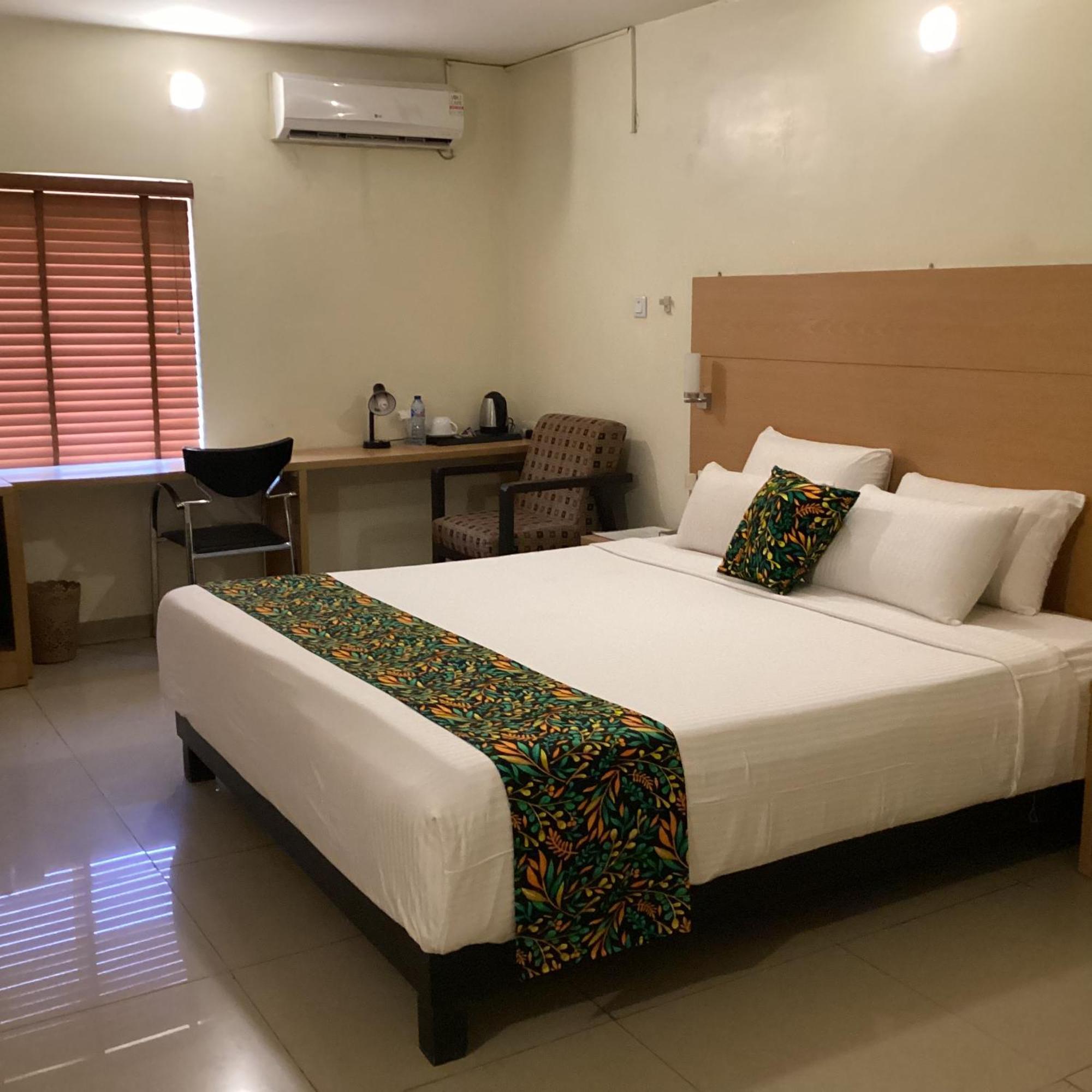Adis Hotels Ibadan Exterior photo